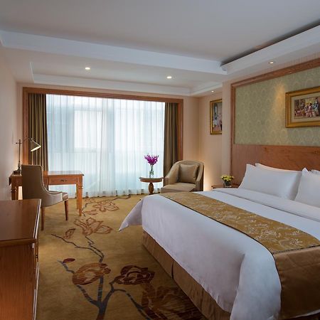 Vienna Hotel Chaoyang Нанинг Екстериор снимка