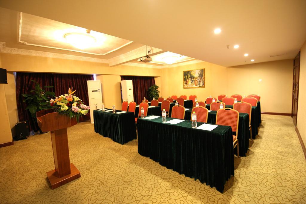 Vienna Hotel Chaoyang Нанинг Екстериор снимка